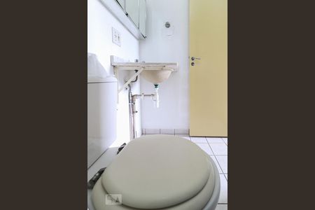 Apartamento para alugar com 66m², 3 quartos e 1 vaga Apartamento para alugar com 66m², 3 quartos e 1 vagaBanheiro da Suíte