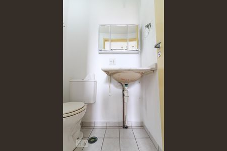 Apartamento para alugar com 66m², 3 quartos e 1 vaga Apartamento para alugar com 66m², 3 quartos e 1 vagaBanheiro da Suíte