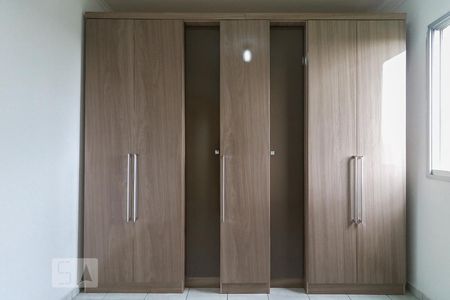 Apartamento para alugar com 66m², 3 quartos e 1 vaga Apartamento para alugar com 66m², 3 quartos e 1 vagaQuarto 2 - Armários