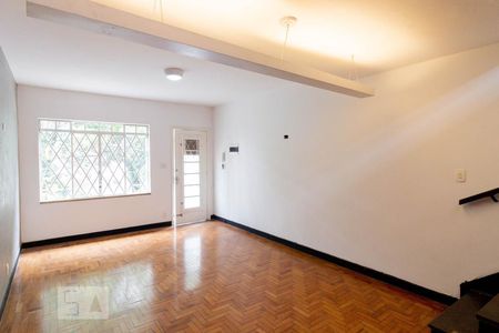 Sala de casa para alugar com 2 quartos, 200m² em Sumarezinho, São Paulo
