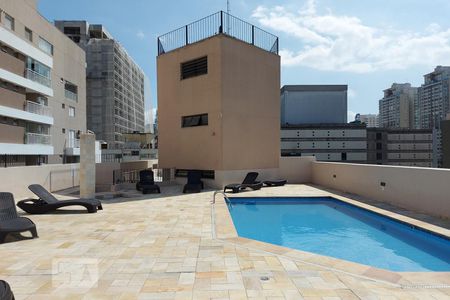 Studio à venda com 32m², 1 quarto e 1 vagaPiscina