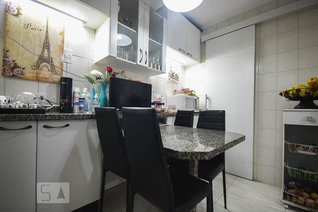 Apartamento à venda com 140m², 4 quartos e 3 vagasCozinha