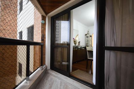 Apartamento à venda com 140m², 4 quartos e 3 vagasVaranda