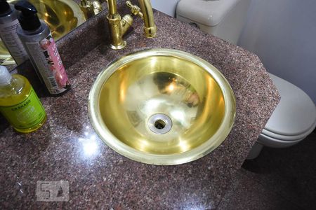 Apartamento à venda com 140m², 4 quartos e 3 vagasPia do Lavabo