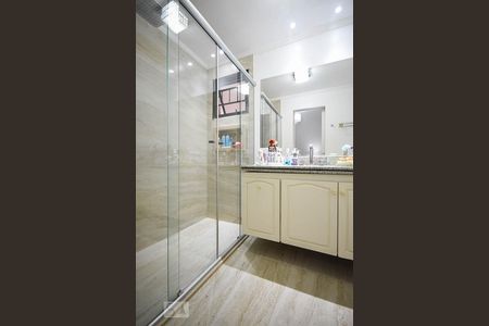 Apartamento à venda com 140m², 4 quartos e 3 vagasBanheiro Suíte 2