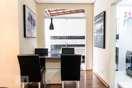 Sala de apartamento para alugar com 2 quartos, 90m² em Manacás, Belo Horizonte