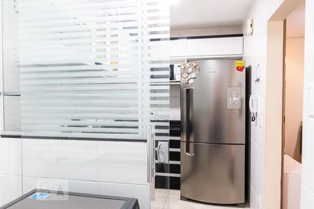 Apartamento para alugar com 90m², 2 quartos e 1 vaga Apartamento para alugar com 90m², 2 quartos e 1 vagaCozinha e Área de Serviço
