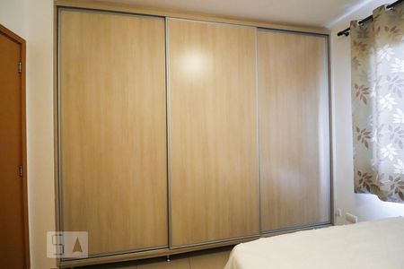 Apartamento para alugar com 61m², 2 quartos e 2 vagas Apartamento para alugar com 61m², 2 quartos e 2 vagasSuíte