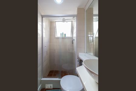 Banheiro de apartamento à venda com 2 quartos, 65m² em Taquara, Rio de Janeiro