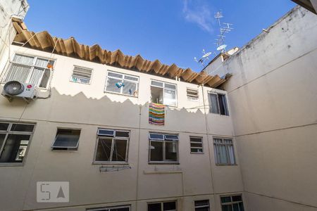 Apartamento à venda com 65m², 2 quartos e 1 vagaVista da Cozinha e Área de Serviço