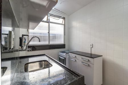 Apartamento à venda com 65m², 2 quartos e 1 vagaCozinha e Área de Serviço