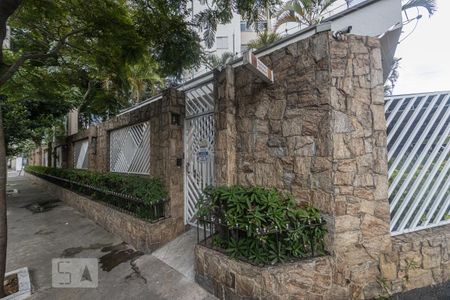 Apartamento à venda com 48m², 2 quartos e 1 vaga Apartamento à venda com 48m², 2 quartos e 1 vagaFachada