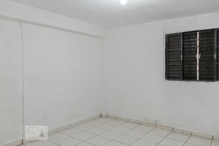 Quarto 1 de casa para alugar com 1 quarto, 40m² em Vila Babilônia, São Paulo