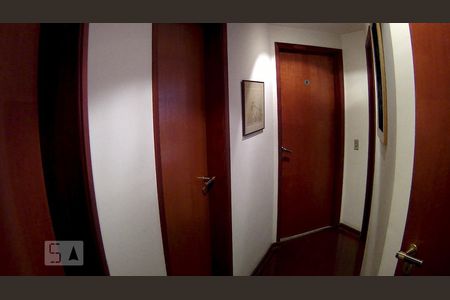 Corredor de apartamento à venda com 3 quartos, 107m² em Santo Antônio, São Caetano do Sul