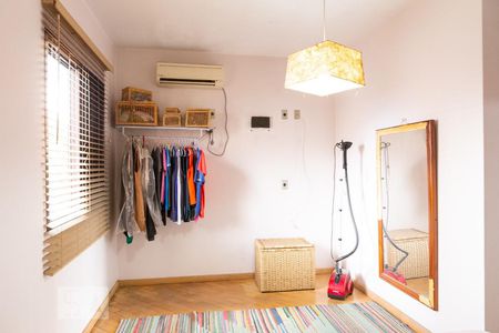 Casa à venda com 283m², 3 quartos e 4 vagasSuíte 3