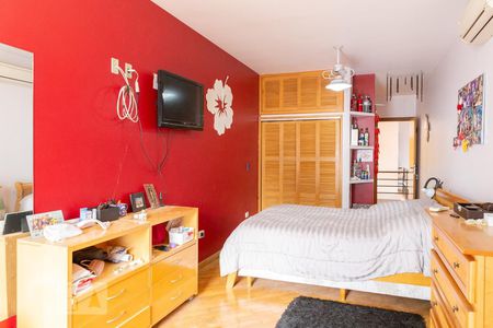 Casa à venda com 283m², 3 quartos e 4 vagasSuíte 1