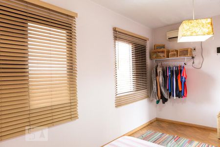 Casa à venda com 283m², 3 quartos e 4 vagasSuíte 3