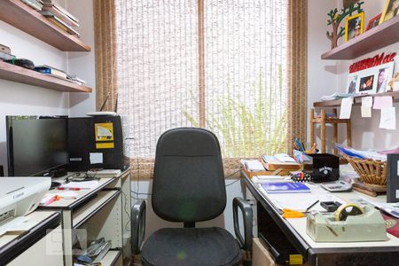 Casa à venda com 283m², 3 quartos e 4 vagasEscritório