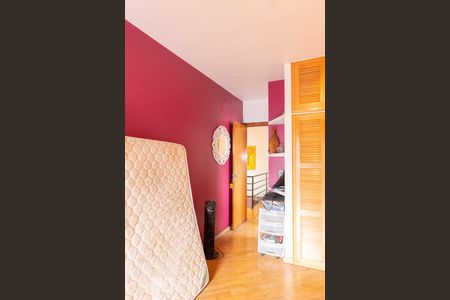 Casa à venda com 283m², 3 quartos e 4 vagasSuíte 2