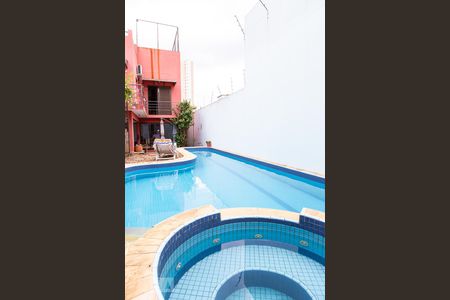 Casa à venda com 283m², 3 quartos e 4 vagasPiscina
