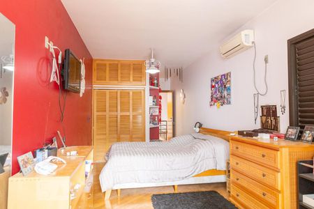 Casa à venda com 283m², 3 quartos e 4 vagasSuíte 1