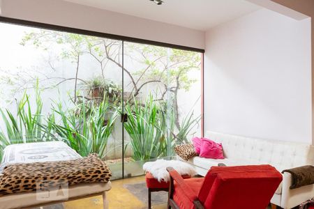 Sala 1 de casa à venda com 3 quartos, 283m² em Vila Romana, São Paulo