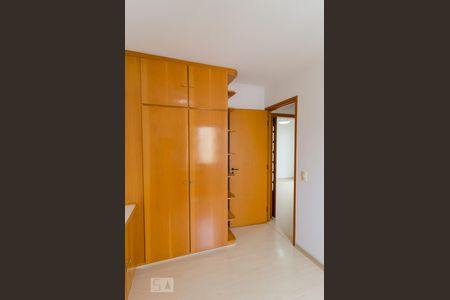 Apartamento à venda com 64m², 2 quartos e 1 vagaQuarto 2
