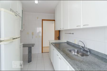 Apartamento à venda com 64m², 2 quartos e 1 vagaCozinha