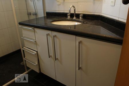 Apartamento à venda com 180m², 4 quartos e 2 vagasBanheiro da Suíte 3