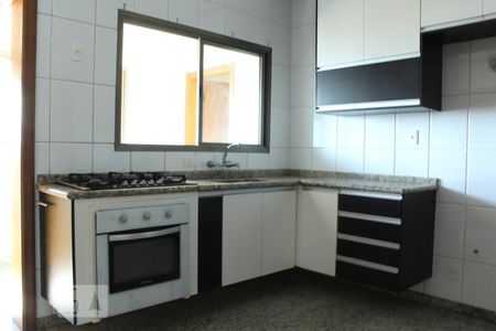 Apartamento à venda com 180m², 4 quartos e 2 vagasCozinha