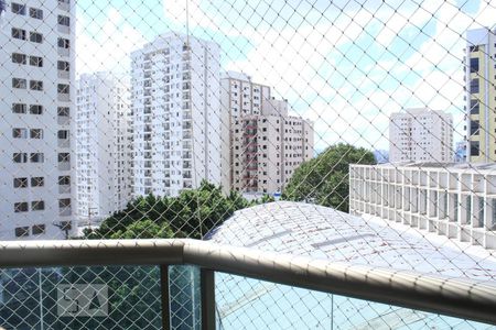 Apartamento à venda com 180m², 4 quartos e 2 vagasVaranda da Suíte 2