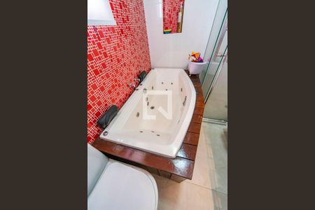 Apartamento à venda com 370m², 4 quartos e 3 vagasBanheira