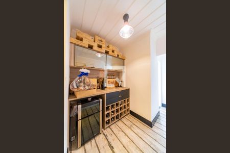 Apartamento à venda com 370m², 4 quartos e 3 vagasAdega