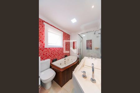 Apartamento à venda com 370m², 4 quartos e 3 vagasBanheiro do Quarto 4