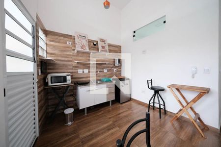 Sala/Cozinha de apartamento para alugar com 2 quartos, 60m² em Jardim Santa Maria, São Paulo