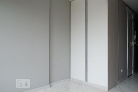 Sala de kitnet/studio para alugar com 1 quarto, 21m² em Centro, Curitiba