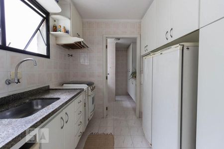 Apartamento à venda com 201m², 4 quartos e 4 vagasCozinha