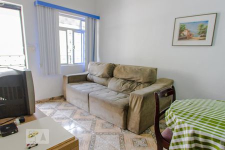 Sala de casa para alugar com 3 quartos, 57m² em São Cristóvão, Rio de Janeiro