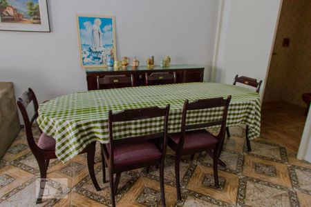 Sala de casa para alugar com 3 quartos, 57m² em São Cristóvão, Rio de Janeiro