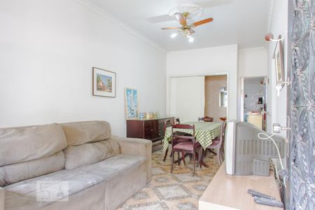 Sala de casa para alugar com 3 quartos, 57m² em São Cristóvão, Rio de Janeiro