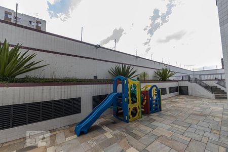 Apartamento à venda com 80m², 3 quartos e 1 vaga Apartamento à venda com 80m², 3 quartos e 1 vagaÁrea Comum - Playground