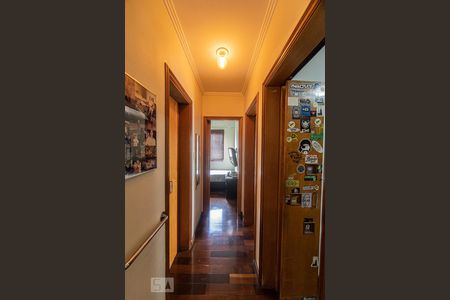 Corredor de apartamento à venda com 3 quartos, 80m² em Chácara Santo Antônio (zona Leste), São Paulo