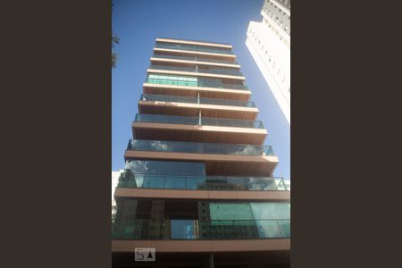 Apartamento à venda com 36m², 1 quarto e 1 vaga Apartamento à venda com 36m², 1 quarto e 1 vagaFachada