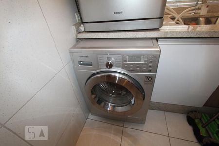 Apartamento para alugar com 65m², 2 quartos e 2 vagasÁrea de Serviço