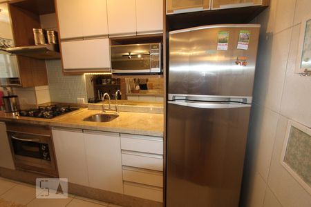 Apartamento para alugar com 65m², 2 quartos e 2 vagasCozinha