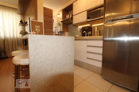 Apartamento para alugar com 65m², 2 quartos e 2 vagasCozinha