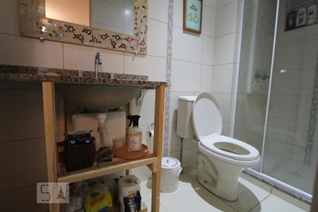 Apartamento para alugar com 65m², 2 quartos e 2 vagasBanheiro