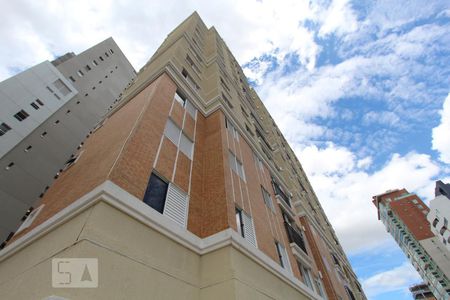 Apartamento para alugar com 65m², 2 quartos e 2 vagasFachada