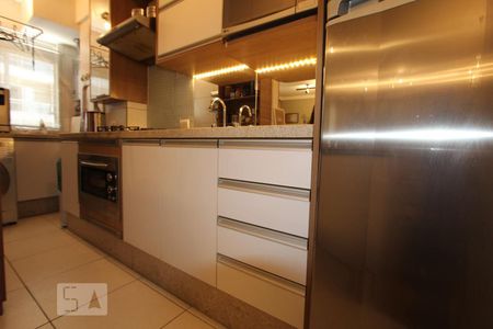 Apartamento para alugar com 65m², 2 quartos e 2 vagasCozinha