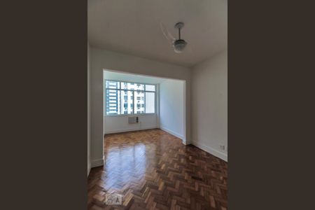 sala e quarto de kitnet/studio para alugar com 1 quarto, 38m² em Copacabana, Rio de Janeiro